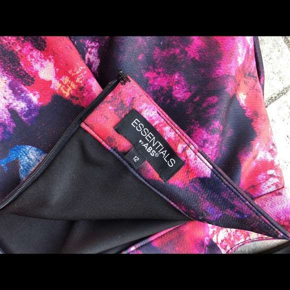 Essentials by ABS dress - Picture 4 of 4